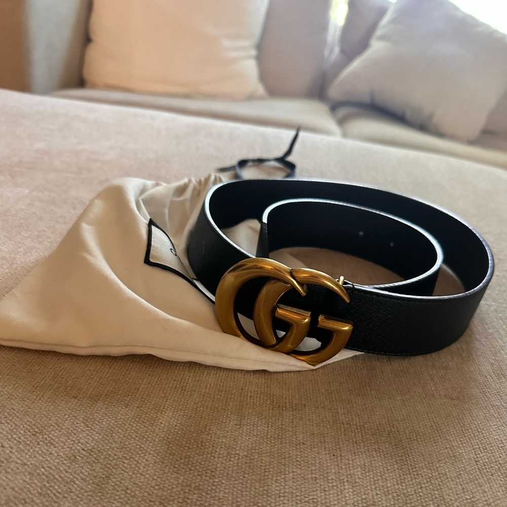Gucci belt with dust bag